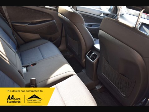 Hyundai TUCSON 1.7 Tucson SE Nav Blue Drive 2WD CRDi 5dr 32