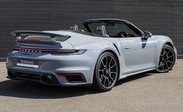 Porsche 911 Turbo S CABRIOLET (992) 4