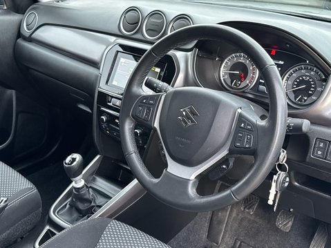Suzuki Vitara SZ-T BOOSTERJET MHEV 16