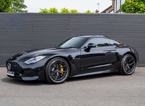 Mercedes-Benz Amg GT 63 PREMIUM + 2