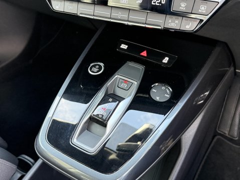 Audi Q4 40 S line SUV 5dr Electric Auto 82kWh (204 ps) 46
