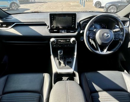 Toyota Rav4 2.5 RAV4 Dynamic HEV 4x2 CVT 5dr 2