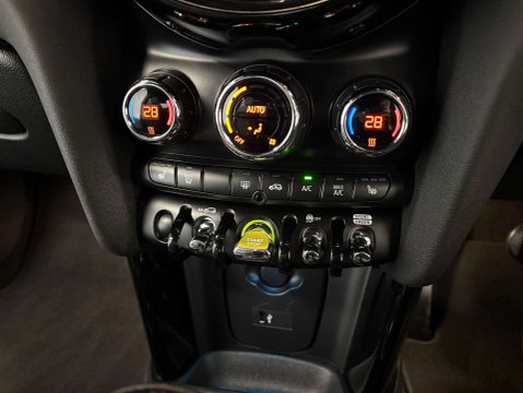 Mini Hatch Cooper S Electric Level 2 3dr 22