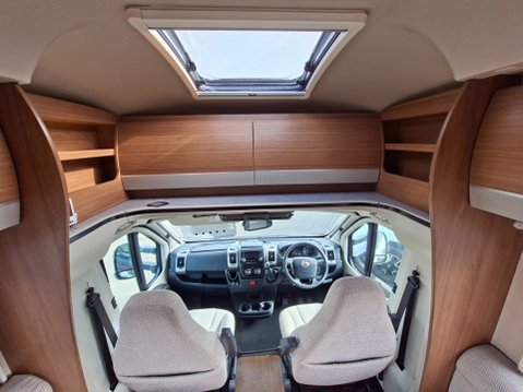 Auto-Trail Imala 715 12