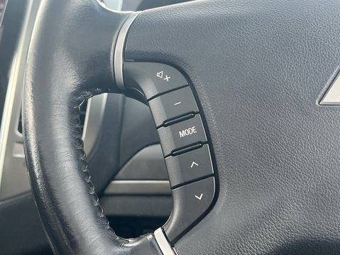 Mitsubishi Shogun DI-D SG3 27