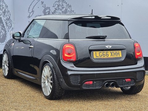 Mini Hatch JOHN COOPER WORKS 7