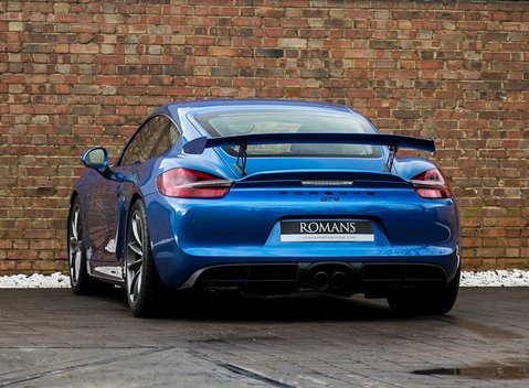 Porsche Cayman GT4 3