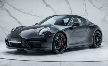 Porsche 911 Targa 4 GTS (992) 14