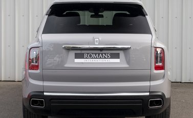 Rolls-Royce Cullinan 5