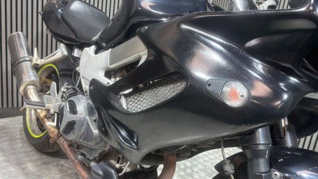 Honda VTR 1997 1000CC V TWIN 30K PROJECT BIKE SPARES OR REPAIR 8