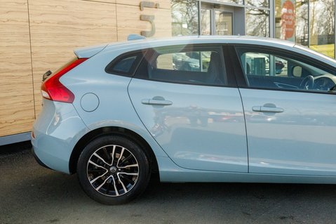 Volvo V40 T2 MOMENTUM 7