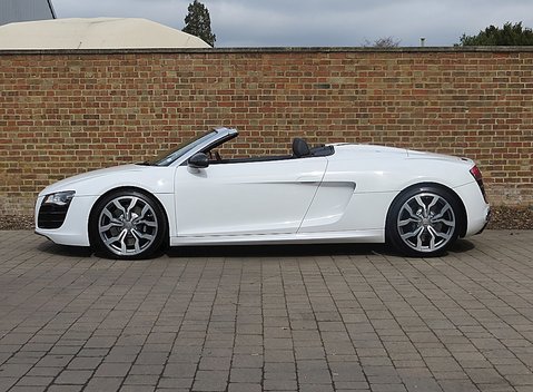 Audi R8 V10 Spyder 5