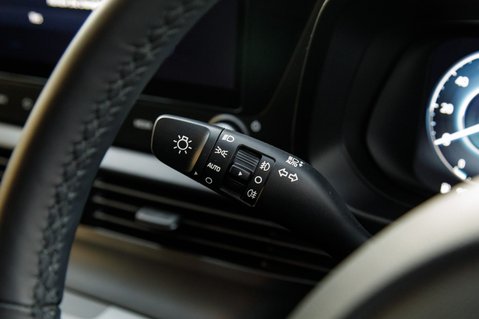 Hyundai i20 T-GDI PREMIUM MHEV 16