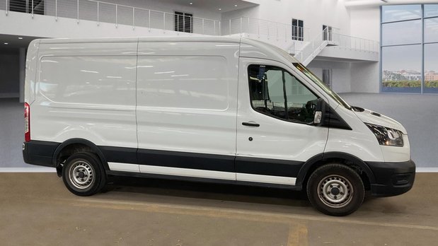 Ford Transit LWB L3H2 Medium Roof Leader 350 Air Con EURO 6 NO VAT 3