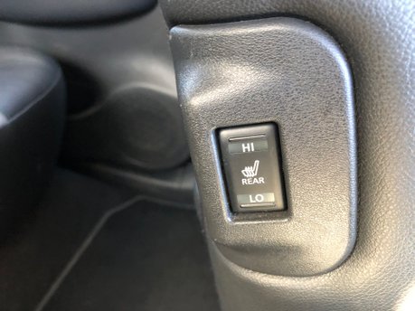 Nissan LEAF TEKNA electric 75,000 miles, service history 29