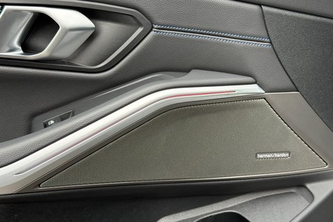 BMW 3 Series 330E M SPORT -VAT Q -DRIVING ASSISTANT PRO -PAN ROOF -H/K -M PRO PACK 27