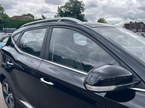 MG ZS 44.5kWh Exclusive Auto 5dr 14