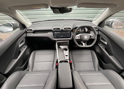 MG ZS 1.5 HYBRID+ TROPHY 12