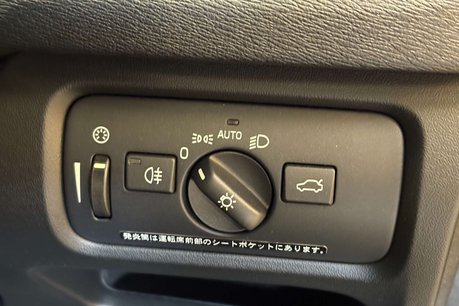 Volvo V40 2.0 T5 R-Design Pro Hatchback 5dr Petrol Auto Euro 6 (s/s) (245 ps) 51