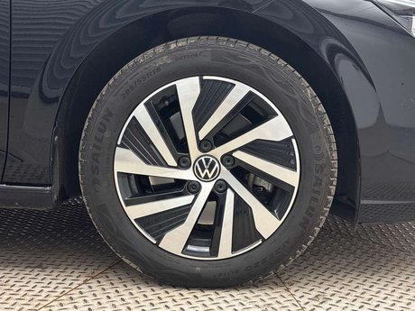 Volkswagen Golf 1.4 Golf Style TSi E-Hybrid Semi-Auto 5dr 5