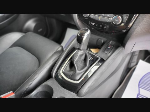 Nissan Qashqai DIG-T TEKNA DCT 13