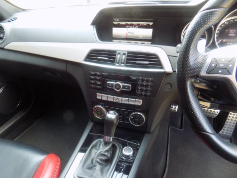 Mercedes-Benz C Class 6.3 C63 V8 AMG Edition (457bhp) 17