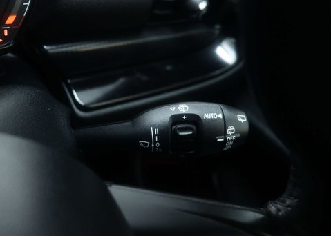 Mini Clubman 1.5 Clubman Cooper Auto 6dr 29