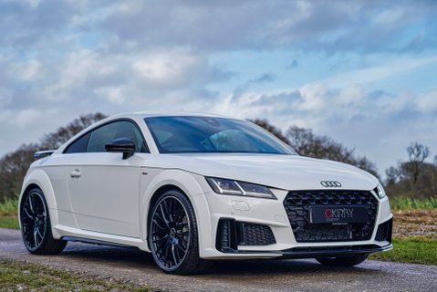 Audi TT TFSI BLACK EDITION 2