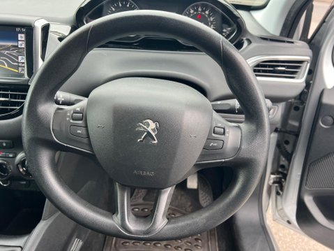 Peugeot 208 1.2 VTi Active Euro 5 3dr 17