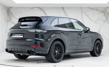 Porsche Cayenne GTS 3