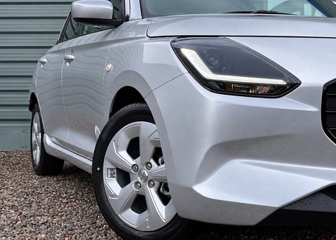 Suzuki Swift 1.2 Mild Hybrid Motion 2