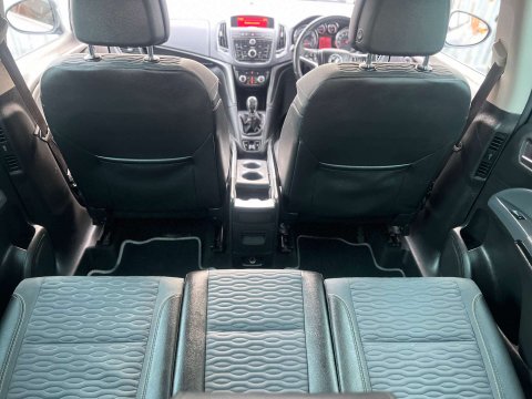 Vauxhall Zafira 2.0 Zafira Tourer SE CDTi 5dr 35