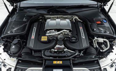 Mercedes-Benz C63 S AMG Coupe Brabus 33