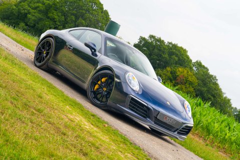 Porsche 911 Carrera S PDK 18