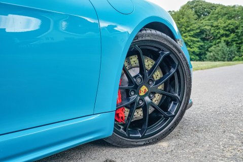 Porsche 718 SPYDER 6