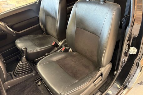 Suzuki Jimny 1.3 JLX+ SUV 3dr Petrol Manual (174 g/km, 83 bhp) 31