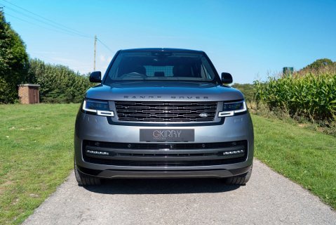 Land Rover Range Rover P440e SE 21