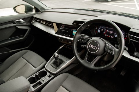 Audi A3 SPORTBACK TFSI TECHNIK 4
