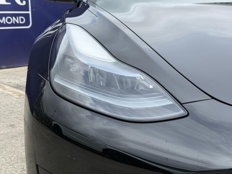 Tesla Model 3 Saloon 4dr Electric Auto RWD (241 bhp) 11