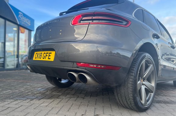 Porsche Macan 3.0 S PDK 4WD AUTO £12000 OF EXTRAS 11