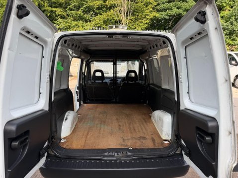 Vauxhall Combo 1.3 CDTi 2000 16v Panel Van 3dr Diesel Manual (134 g/km, 69 bhp) 28