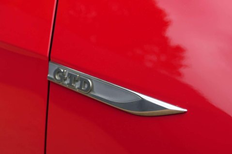 Volkswagen Golf GTD 5