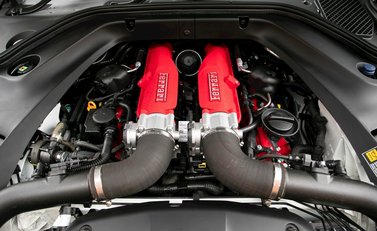 Ferrari California T 30