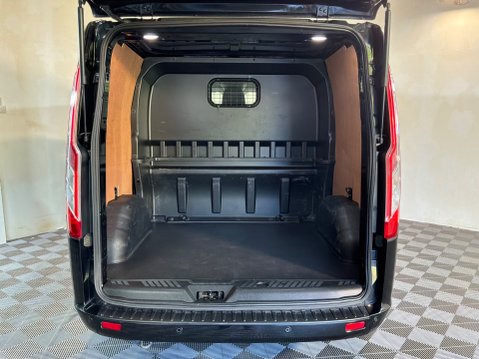 Ford Transit Custom 2.0 300 EcoBlue Limited Crew Van Auto L1 H1 Euro 6 5dr 9