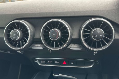 Audi TT 1.8 TT S Line TFSI 3dr 41