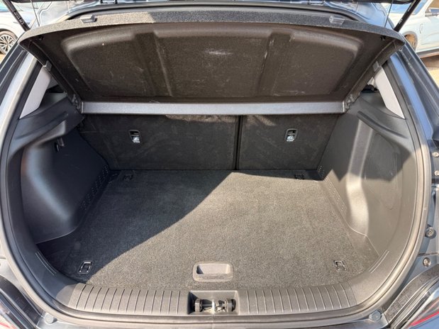 Hyundai KONA GDI PREMIUM 11