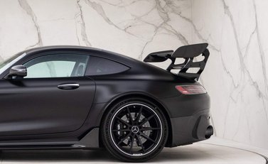 Mercedes-Benz Amg GT BLACK SERIES 33