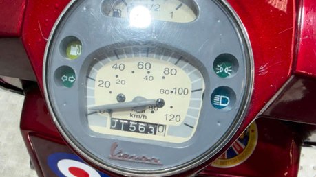 Piaggio Vespa Douglas 125 2002 SHOWING 1,563 MILES GOOD RUNNING GEARED SCOOTER 125CC 11