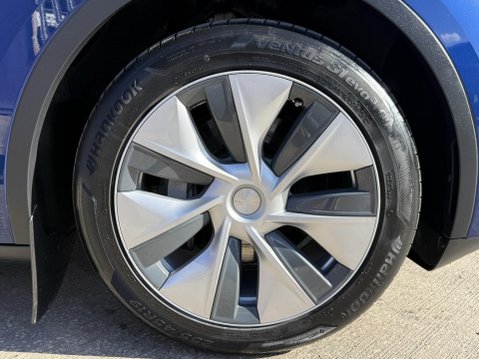 Tesla Model Y (Dual Motor) Long Range SUV 5dr Electric Auto 4WDE (384 bhp) 14