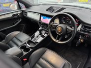 Porsche Macan 2.0T T SUV 5dr Petrol PDK 4WD Euro 6 (s/s) (265 ps) 3